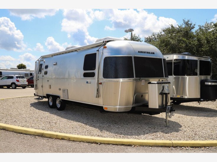 Thumbnail Photo undefined for 2019 Airstream Tommy Bahama